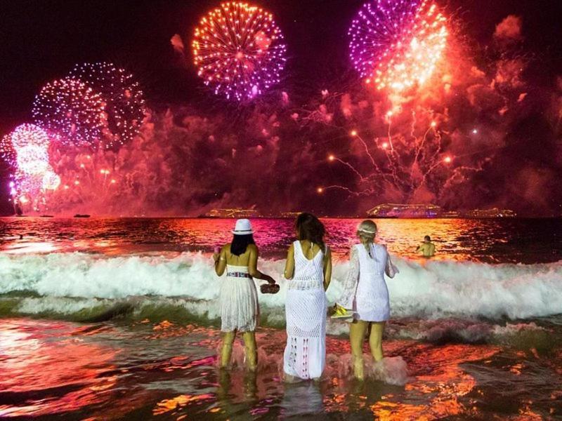 A 2min Da | Copacabana + Portaria 24h